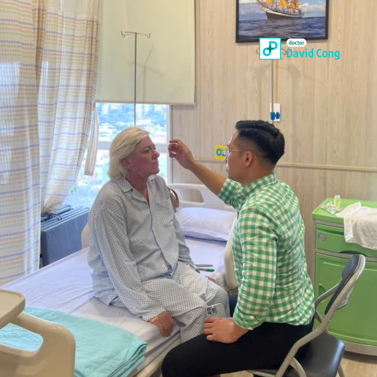 before facelift at dr david cong